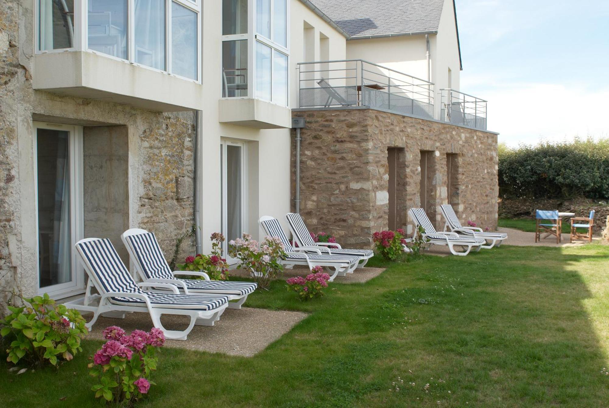 Logis Hotel Vent D'Iroise 플루곤블린 외부 사진