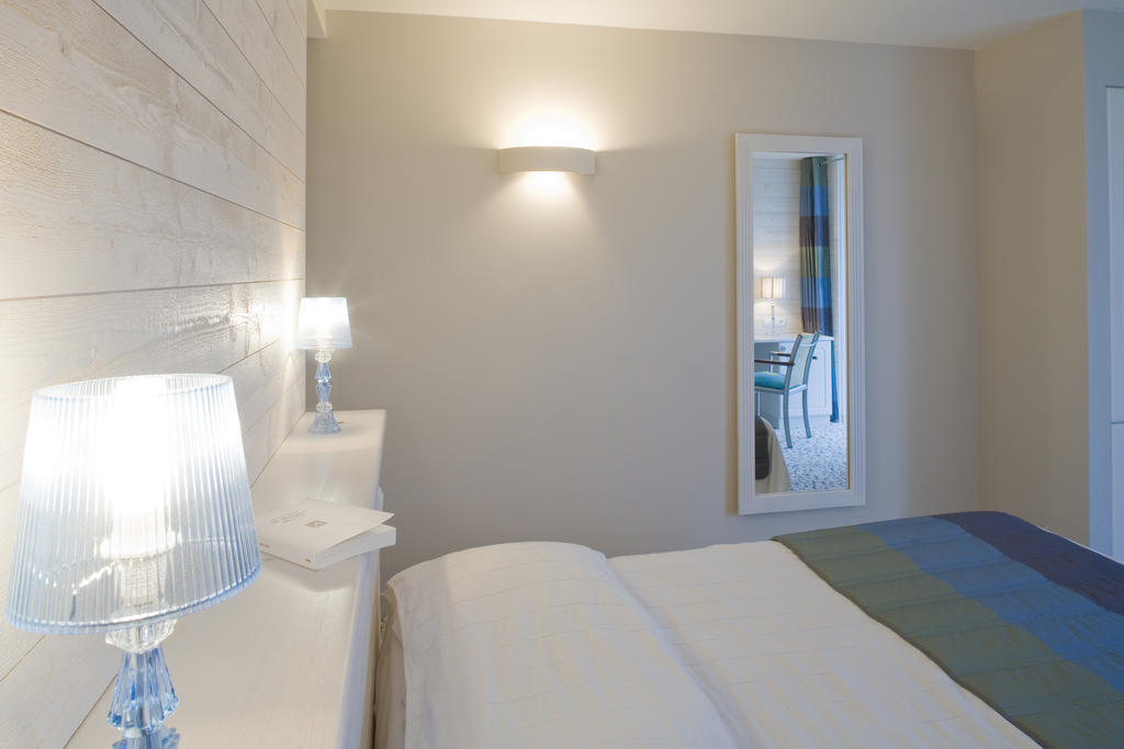 Logis Hotel Vent D'Iroise 플루곤블린 외부 사진