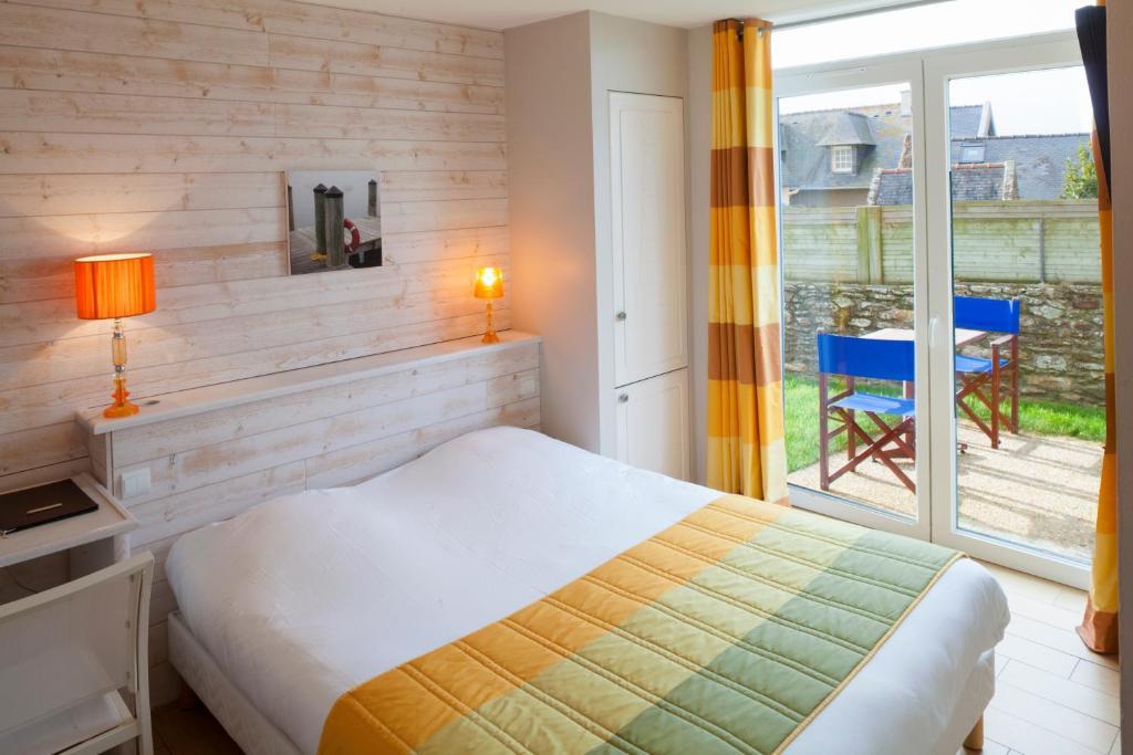 Logis Hotel Vent D'Iroise 플루곤블린 객실 사진