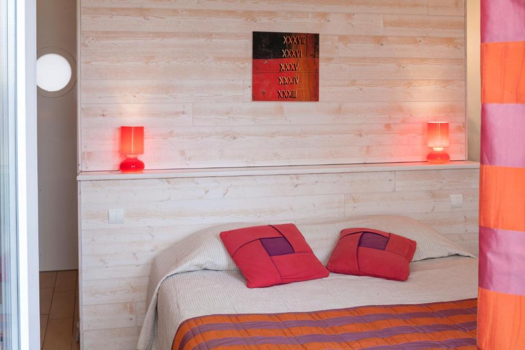 Logis Hotel Vent D'Iroise 플루곤블린 외부 사진